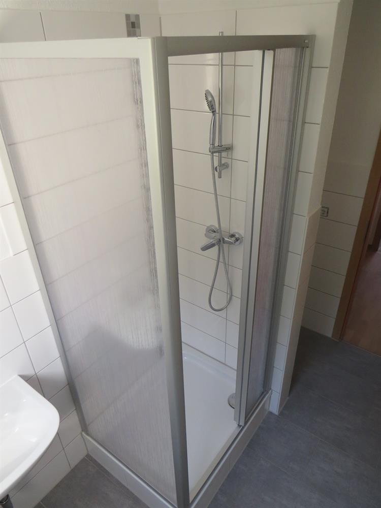 Renovierte 3-Raum Wohnung mit Balkon im Grünen! - Photo 2